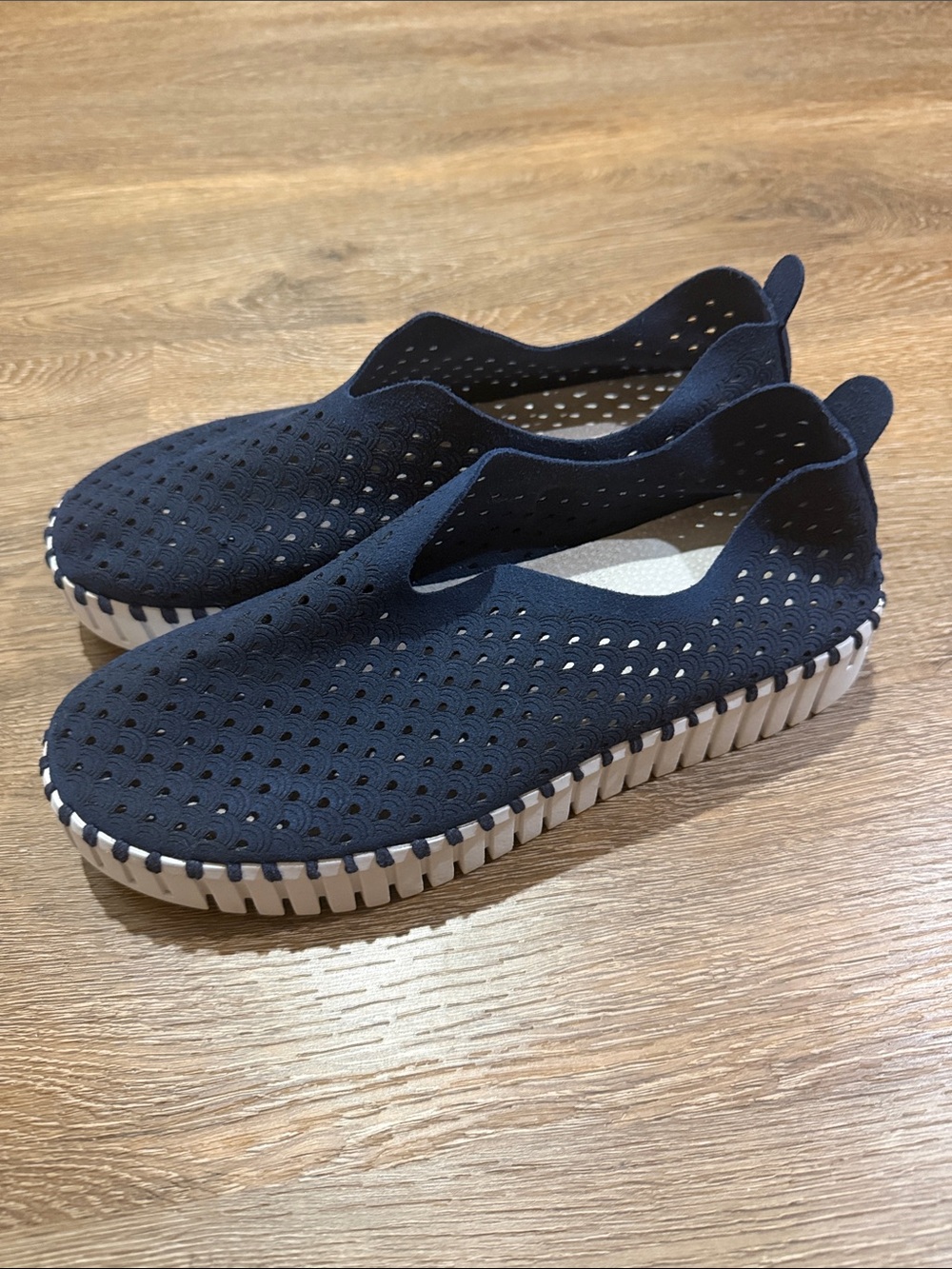 Ilse Jacobsen Tulip 3373 Dark Indigo Perforated Slip-On - Picture 4 of 11